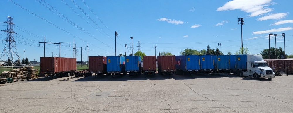 Yard Parked Containers (2).jpg